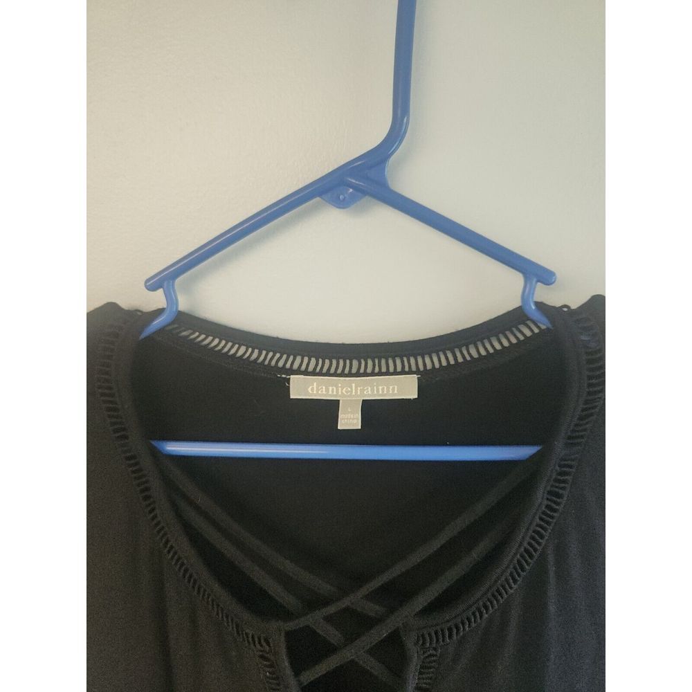 Daniel Rainn Criss Cross Cutout Black Long Sleeve Top Large - Picture 3 of 5